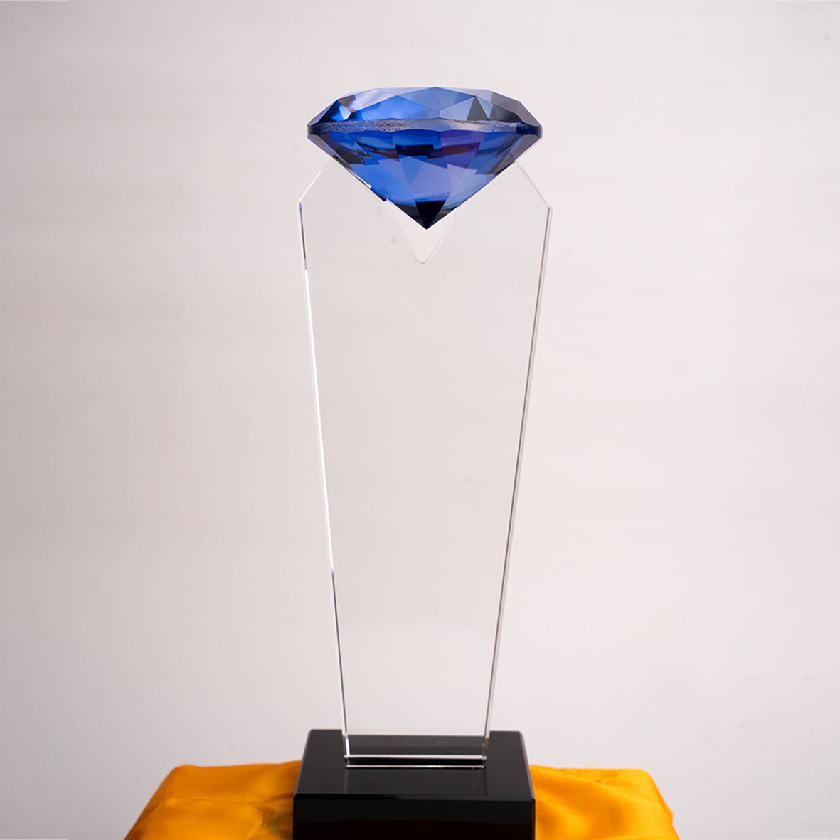 Blue Diamond Crystal Trophy Main image
