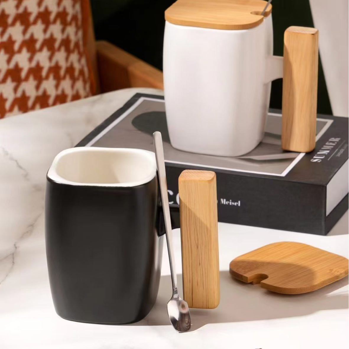 CERAMIC COFFEE MUG WOODEN HANDLE WITH LID SPOON