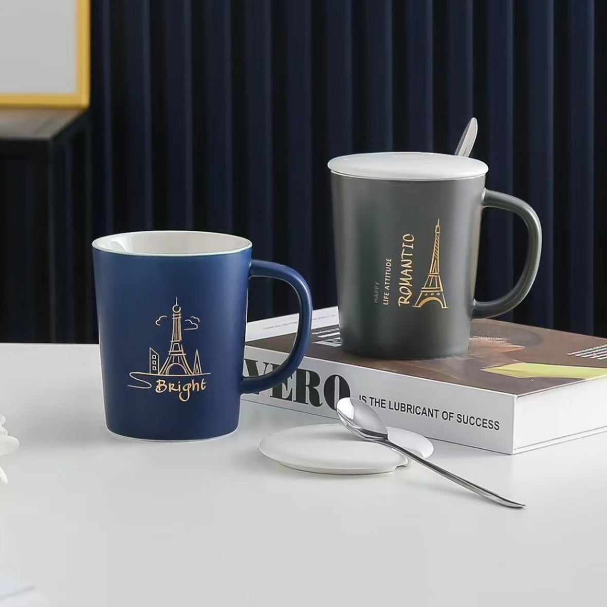 CERAMIC COFFEE MUG WITH LID AND SPOON Main image