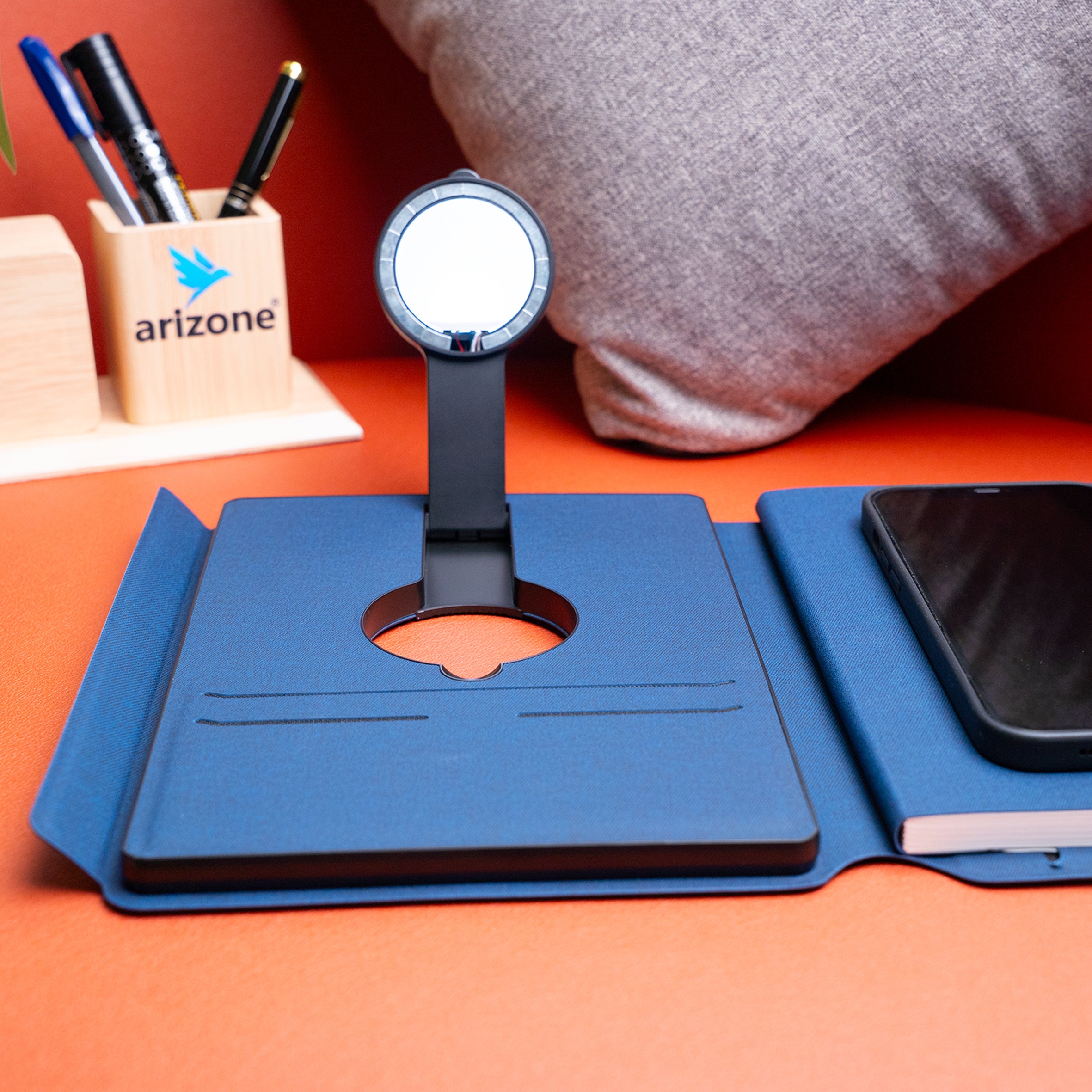 POWERBANK NOTEBOOK WITH WIRELESS CHARGER