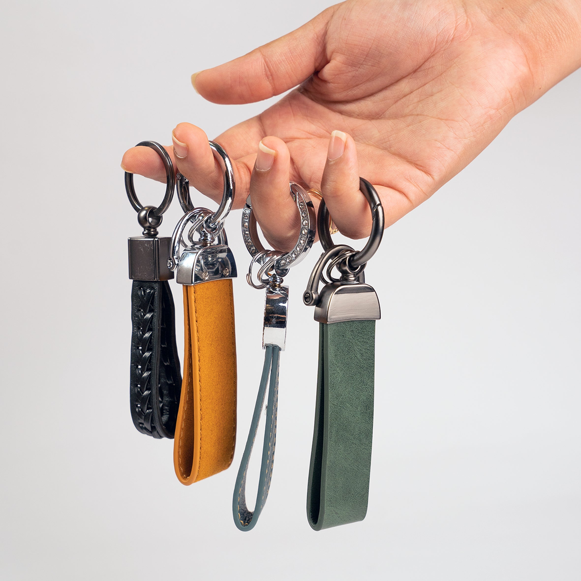 LEATHER KEYCHAINS FOR PROMOTIONAL GIFTS