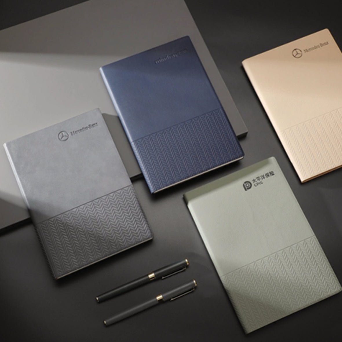 CUSTOMIZED BUSINESS NOTEBOOK WITH PEN Main image