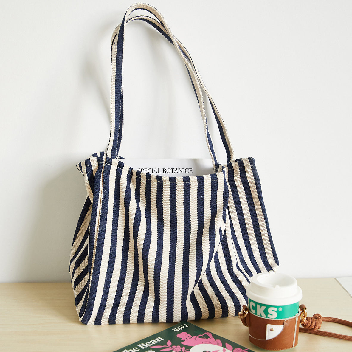 STRIPPED TOTE BAG - 4 COLORS Main image