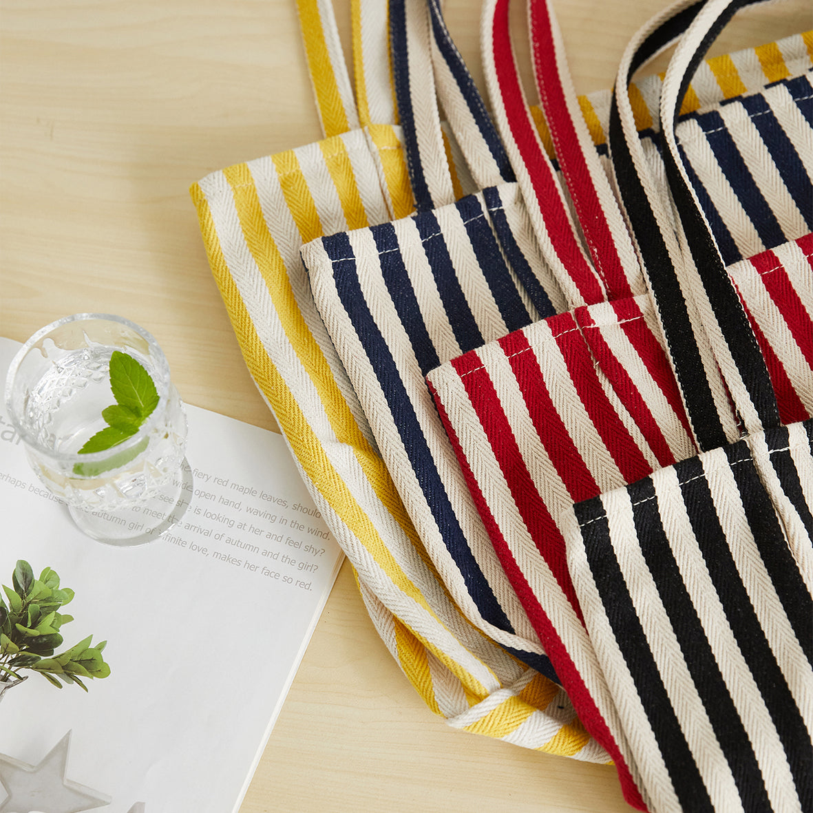 STRIPPED TOTE BAG - 4 COLORS