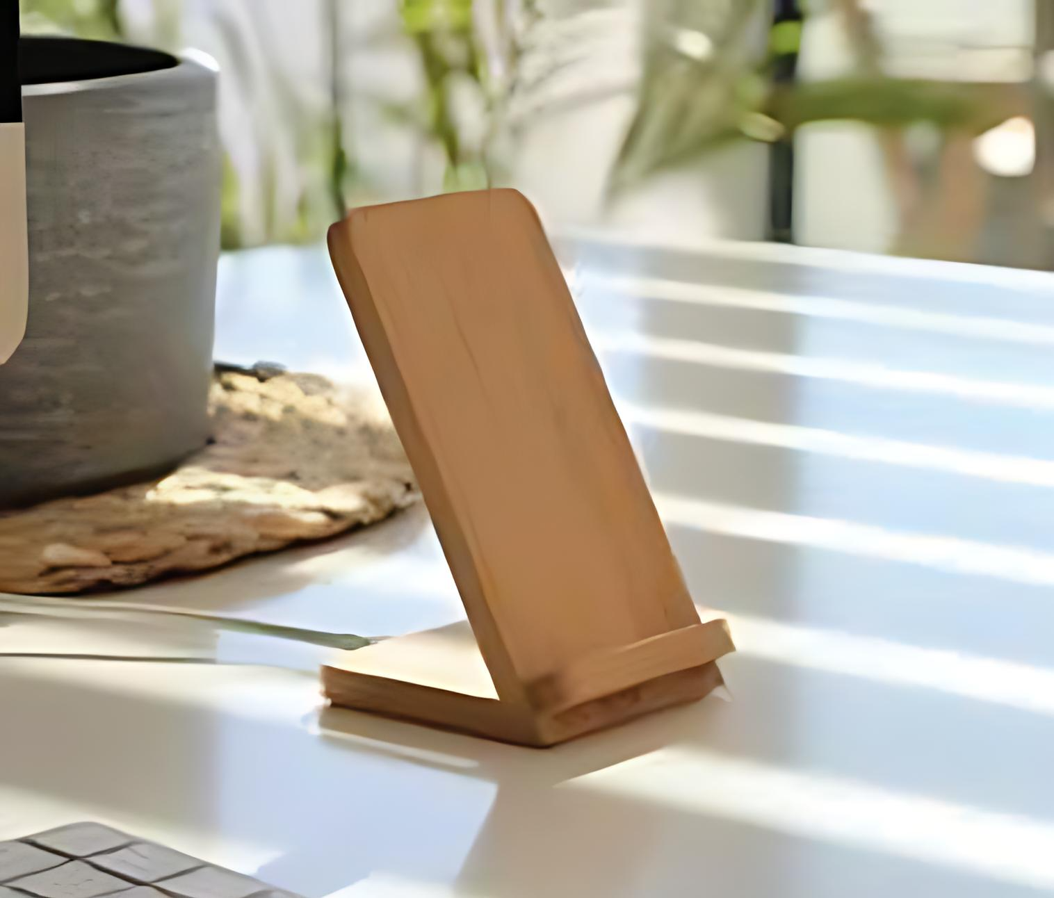 WOODEN FAST QI BAMBOO  CHARGING DESK STAND